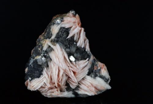 Barita<br />Mibladen (Mibladen mining district), Midelt, Midelt Province, Drâa-Tafilalet Region, Morocco<br />7.5 x 3.5 cm<br /> (Autor: Ángel Rodríguez Benavent)