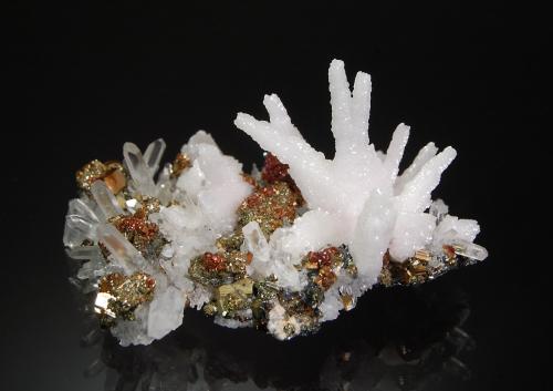 Calcite<br />Herja Mine, Chiuzbaia, Baia Sprie, Maramures, Romania<br />4.0 x 6.0 cm<br /> (Author: crosstimber)