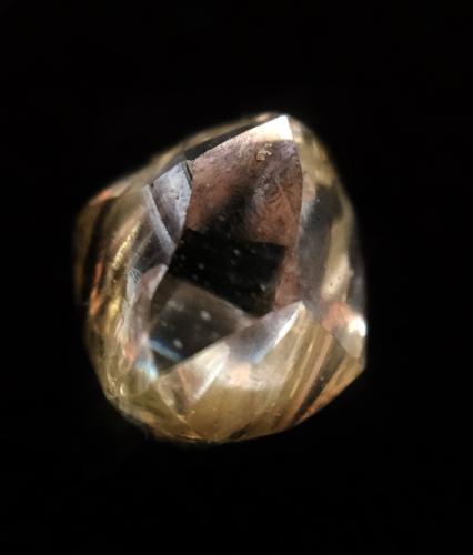 Diamante<br />Rusia<br />4x3mm<br /> (Autor: Emilio Téllez)