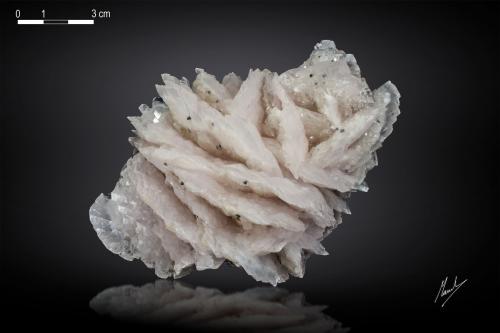 Calcite<br />Androvo Mine, Erma Reka, Zlatograd, Smolyan Oblast, Bulgaria<br />128 X 95 mm<br /> (Author: Manuel Mesa)