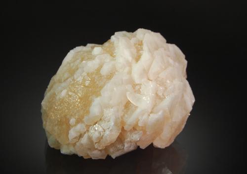 Calcite on fluorite<br />Knight Mine, Knight vein, Illinois-Kentucky Fluorspar Mining District, Hardin County, Illinois, USA<br />4.0 x 5.6 x 6.5 cm.<br /> (Author: crosstimber)
