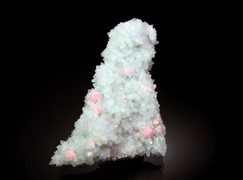 Rhodochrosite<br />Mina Grizzly Bear, Cañón Bear Creek, Ouray, Distrito Ouray, Montes San Juan, Condado Ouray, Colorado, USA<br />2.1 x 4.1 x 5.8 cm<br /> (Author: crosstimber)