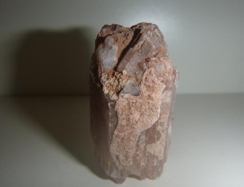Aragonite<br />Keuper outcrop, Los Tolmos, Arbujuelo, Medinaceli, Comarca Arcos de Jalón, Soria, Castile and León, Spain<br />30mm x 57mm x 28mm<br /> (Author: franjungle)