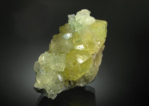 Prehnite<br />Merelani, Montes Lelatema, Distrito Simanjiro, Región Manyara, Tanzania<br />4.6 x 5.1 x 7.5 cm<br /> (Author: crosstimber)