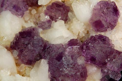 Fluorite<br />Dongpo, Yizhang District, Chenzhou Prefecture, Hunan Province, China<br />3.9 x 7.9 x 10.1 cm, FOV = 4.5 cm<br /> (Author: crosstimber)