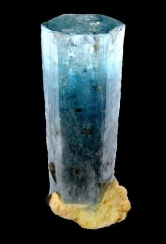 Aquamarine<br />Erongo Mountain, Usakos, Erongo Region, Namibia<br />Specimen height 5 cm<br /> (Author: Tobi)