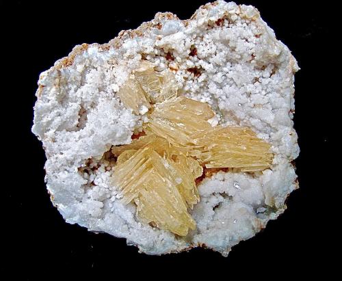 Baryte on Quartz<br />Monroe County, Indiana, USA<br />Specimen is 8 cm. Baryte blades are up to 2.5 cm.   The whole baryte area is 4.6 cm<br /> (Author: Bob Harman)