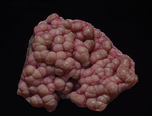 Rhodochrosite<br />Oppu Mine, Nishimeya-mura, Nakatsugaru District, Aomori Prefecture, Tohoku Region, Honshu Island, Japan<br />9.6 x 8.2 cm<br /> (Author: am mizunaka)