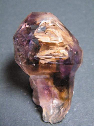 Quartz<br />Goboboseb Mountains, Brandberg area, Erongo Region, Namibia<br />29mm x 47mm x 21mm<br /> (Author: Heimo Hellwig)