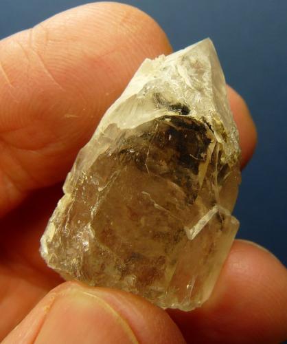 Quartz with unknown mineral<br />Villiersdorp, Theewaterskloof, Overberg, Western Cape, South Africa<br />36 x 23 x 18 mm<br /> (Author: Pierre Joubert)