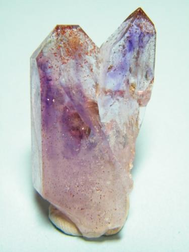 Quartz<br />Zona Brandberg, Región Erongo, Namibia<br />23mm x 43mm x 19mm<br /> (Author: Heimo Hellwig)