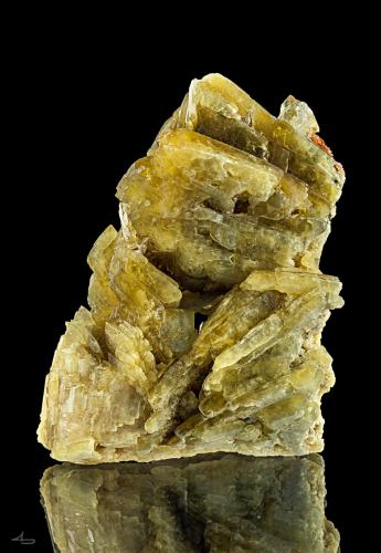 Baryte<br />Himmelsfürst Mine, Brand-Erbisdorf, Freiberg District, Erzgebirgskreis, Saxony/Sachsen, Germany<br />6,1 x 5,2 x 4,9 cm<br /> (Author: Niels Brouwer)