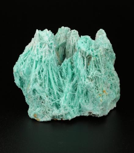 Beryl (variety emerald)<br />Coscuez mining district, Municipio San Pablo de Borbur, Western Emerald Belt, Boyacá Department, Colombia<br />67x52x38mm<br /> (Author: Fiebre Verde)