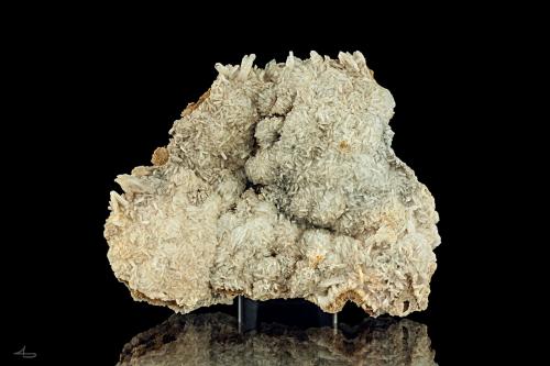 Baryte<br />Beihilfe Mine, Halsbrücke, Freiberg District, Erzgebirgskreis, Saxony/Sachsen, Germany<br />6,9 x 5,4 x 1,8 cm<br /> (Author: Niels Brouwer)