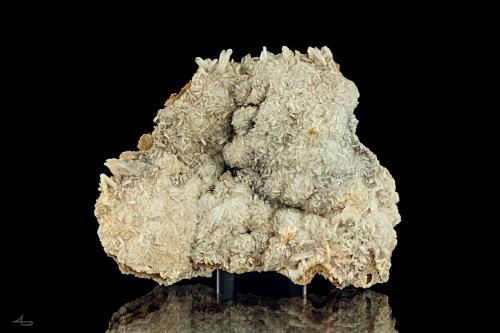 Baryte<br />Beihilfe Mine, Halsbrücke, Freiberg District, Erzgebirgskreis, Saxony/Sachsen, Germany<br />6,9 x 5,4 x 1,8 cm<br /> (Author: Niels Brouwer)