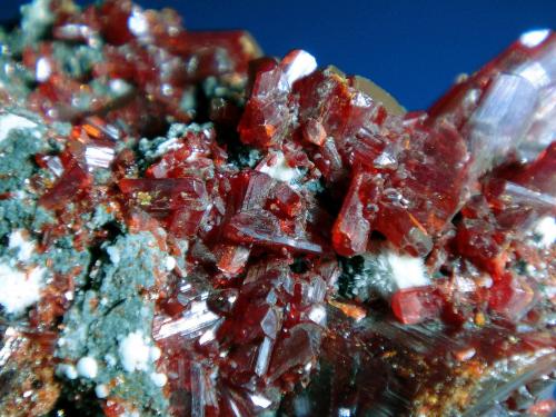 Rejalgar<br />Jiepaiyu Mine (Shimen Mine), Shimen County, Changde Prefecture, Hunan, China<br />Cristales de 1 cm.<br /> (Autor: Antonio P. López)