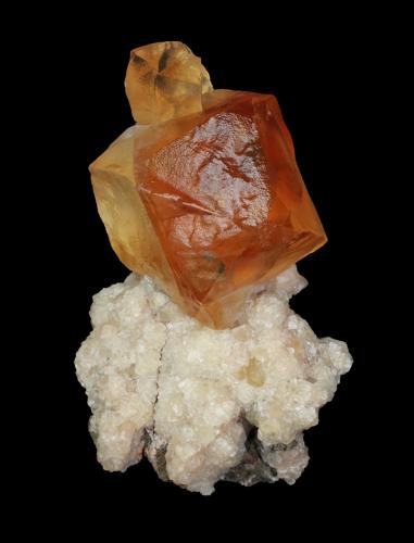 Calcite<br />Houdaille Quarry, Little Falls, Passaic County, New Jersey, USA<br />12.4 x 7.6 x 8.5 cm<br /> (Author: Frank Imbriacco)