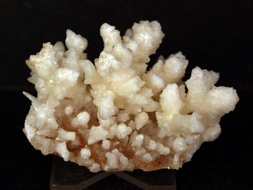 Aragonito<br />Canteras de Mármol, Macael, Comarca Valle del Almanzora, Almería, Andalucía, España<br />6.5 x 4.5 cm<br /> (Autor: Pedro Antonio)