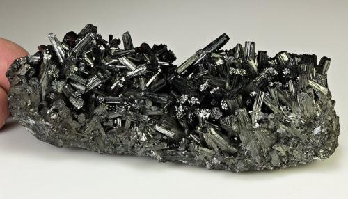 Manganite<br />Ilfeld, Nordhausen, Distrito Nordhausen, Turingia/Thüringen, Alemania<br />110 mm x 54 mm x 39 mm. Mass: 347 g<br /> (Author: Carles Millan)