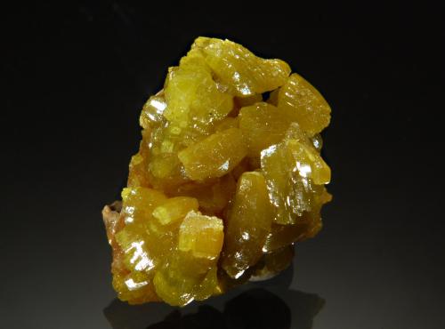 Pyromorphite<br />Mina Bunker Hill, Vena Jersey, Nivel 9, Bunker Hill properties, Kellogg, Distrito Coeur d'Alene, Condado Shoshone, Idaho, USA<br />2.3 x 2.4 cm<br /> (Author: crosstimber)