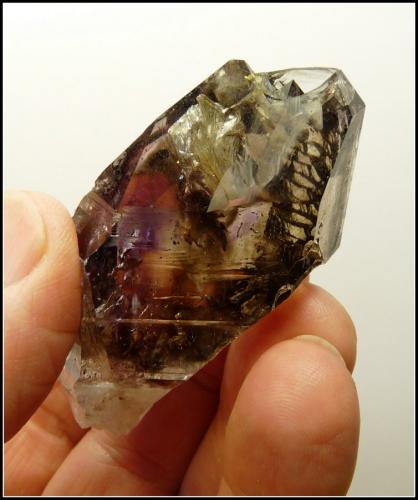 Quartz<br />Goboboseb Mountains, Brandberg area, Erongo Region, Namibia<br />67 x 37 x 26 mm<br /> (Author: Pierre Joubert)