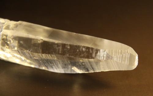 Quartz<br />Mina Peñas Blancas, Municipio San Pablo de Borbur, Cinturón Esmeraldífero Occidental, Departamento Boyacá, Colombia<br />29mm x 93mm x 18mm<br /> (Author: franjungle)