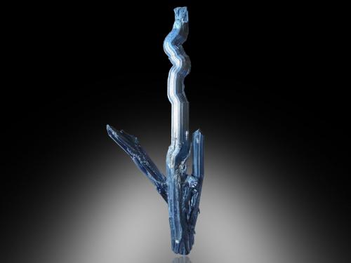 Stibnita (Estibina)<br />Xikuangshan depósito de antimonio, Lengshuijiang, Prefectura  Loudi, Provincia Hunan, China<br />Cristal mayor de 9 cm.<br /> (Autor: Antonio P. López)