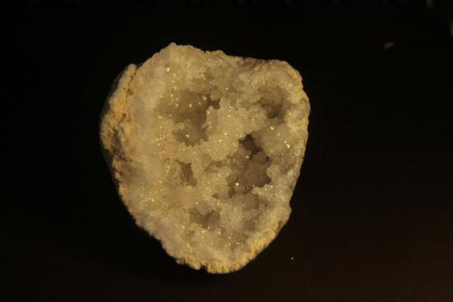 Quartz<br />Smara (Esmara), Western Sahara, Morocco<br />66mm x 56mm x 57mm<br /> (Author: franjungle)