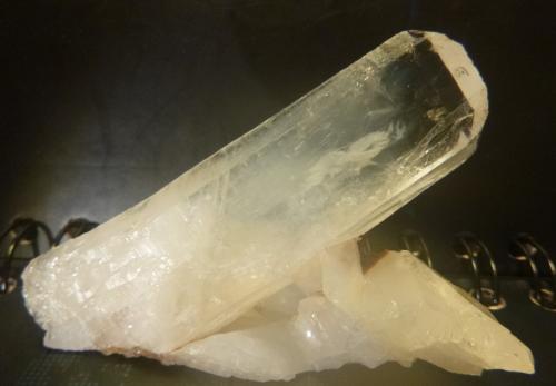 Quartz<br />San Cristobal, Municipio Suaita, Santander Department, Colombia<br />86mm x 60mm x 35mm. Main crystal size: 93mm x 26mm x 11mm.<br /> (Author: franjungle)