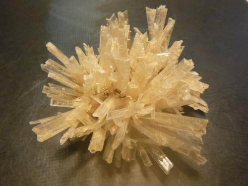 Gypsum<br />Las Salinillas saltworks (San Ramón saltworks or Cabezo Hortales saltworks), La Salinilla, Prado del Rey, Comarca Sierra de Cádiz, Cádiz, Andalusia, Spain<br />50mm x 45mm x 40mm<br /> (Author: franjungle)