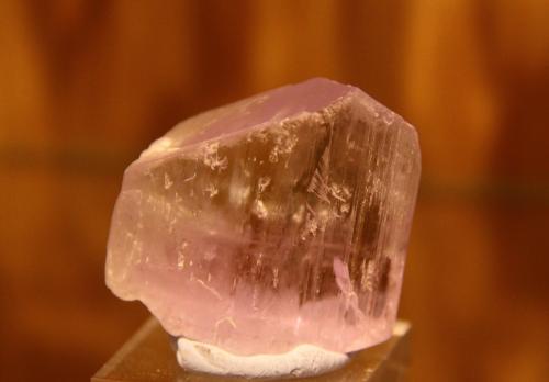 Spodumene (variety kunzite)<br />Afghanistan<br />38mm x 33mm x 17mm<br /> (Author: Firmo Espinar)