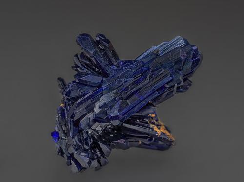 Azurite<br />Touissit, Touissit District, Jerada Province, Oriental Region, Morocco<br />4.2 x 3.9 cm<br /> (Author: am mizunaka)