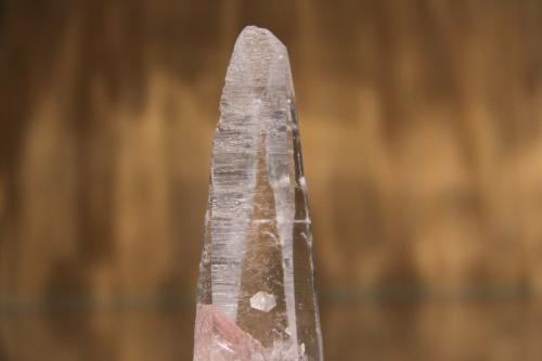 Quartz<br />Mina Peñas Blancas, Municipio San Pablo de Borbur, Cinturón Esmeraldífero Occidental, Departamento Boyacá, Colombia<br />27mm x 86mm x 20mm<br /> (Author: franjungle)