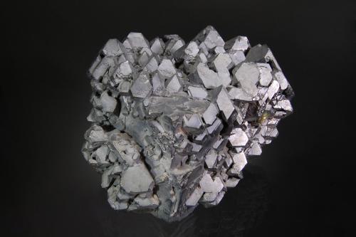 Galena<br />Ballard Mine, Baxter Springs, Picher Field, Tri-State District, Cherokee County, Kansas, USA<br />5.0 x 7.6 x 9.2 cm<br /> (Author: crosstimber)