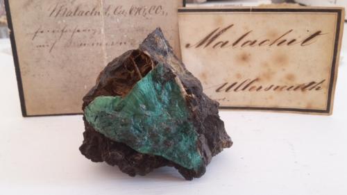 Malachite<br />Arme Hilfe Mine, Ullersreuth, Hirschberg (Saale), Saale-Orla-Kreis, Thuringia/Thüringen, Germany<br />6,5 x 5,5 cm<br /> (Author: Andreas Gerstenberg)