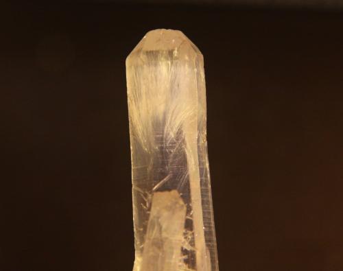 Quartz<br />San Cristobal, Municipio Suaita, Departamento Santander, Colombia<br />18mm x 64mm x 17mm<br /> (Author: franjungle)