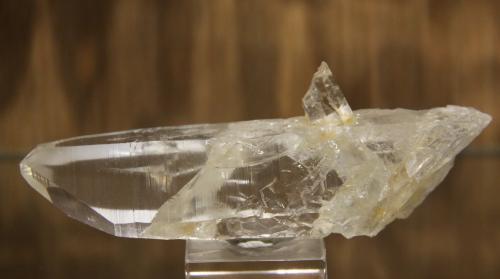 Quartz<br />Mina Peñas Blancas, Municipio San Pablo de Borbur, Cinturón Esmeraldífero Occidental, Departamento Boyacá, Colombia<br />37mm x 108mm x 21mm<br /> (Author: franjungle)