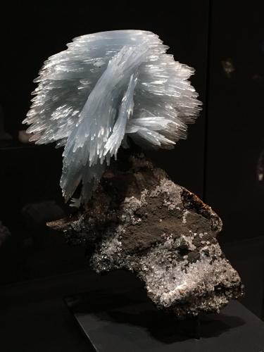 Blue barite from Morocco (Author: Fiebre Verde)