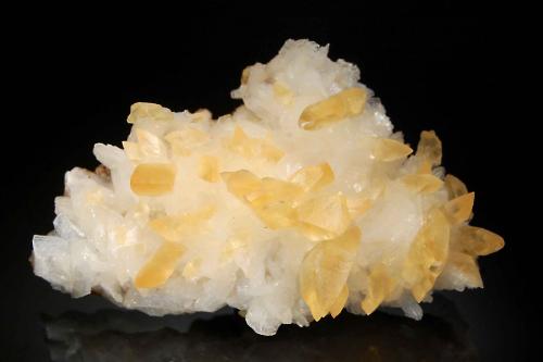 Calcite<br />Pashan Quarries, Pashan, Pune District (Poonah District), Maharashtra, India<br />5.0 x 8.5 cm<br /> (Author: crosstimber)