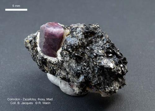 Corundum<br />Zazafotsy Quarry, Zazafotsy Commune, Fianarantsoa, Ihosy District, Horombe Region, Fianarantsoa Province, Madagascar<br /><br /> (Author: Roger Warin)