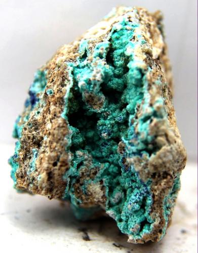 Auricalcita, Azurita<br />Cerro Tajo de las Grajas, Zona Llanos de la Plata, Alhaurín de la Torre, Comarca Valle del Guadalhorce, Málaga, Andalucía, España<br />37 x 25 x 20 mm<br /> (Autor: José Luis Zamora)