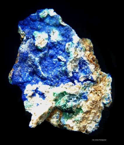 Azurita y Cerusita.<br />Mina Tajo de las Grajas, Arroyo de las Minas, Alhaurín el Grande, Comarca Valle del Guadalhorce, Málaga, Andalucía, España<br />32x22 mm-<br /> (Autor: Jesus Franquesa Baucells)