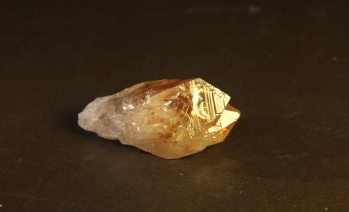 Quartz<br />Mina Peñas Blancas, Municipio San Pablo de Borbur, Cinturón Esmeraldífero Occidental, Departamento Boyacá, Colombia<br />18mm x 33mm x 12mm<br /> (Author: franjungle)