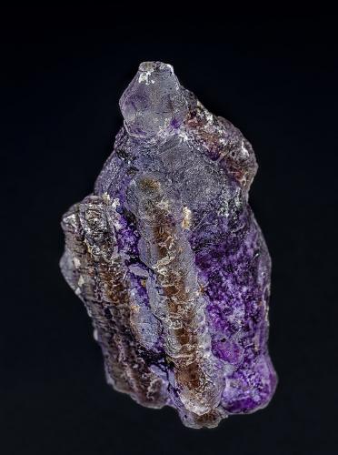 Fluorite<br />Bergsig Farm 167 (Hohenstein), Omaruru, Erongo Region, Namibia<br />4.2 x 2.3 cm<br /> (Author: am mizunaka)