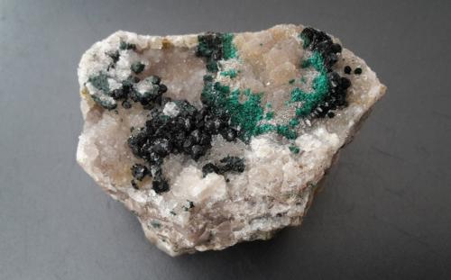 Pseudomalachite<br />Borstein Quarry, Reichenbach, Lautertal (Odenwald), Bergstraße District, Darmstadt, Hesse/Hessen, Germany<br />5,5 x 4,5 cm<br /> (Author: Andreas Gerstenberg)