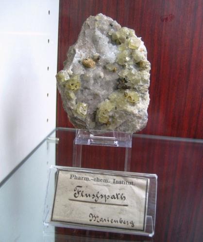 Fluorite (+ Quartz?, Siderite?, Chalcopyrite?)<br />Marienberg, Erzgebirgskreis, Saxony/Sachsen, Germany<br />Approx. 10 cm<br /> (Author: Tobi)
