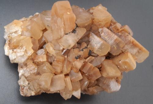 Baryte<br />Brandbach adit (Brandbachtal), Wolkenstein, Warmbad, Marienberg, Erzgebirgskreis, Saxony/Sachsen, Germany<br />7,5 x 5 cm<br /> (Author: Andreas Gerstenberg)