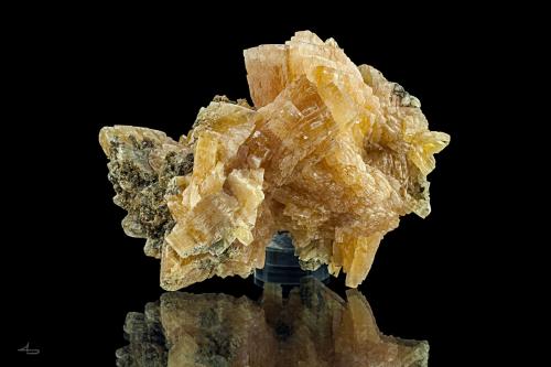 Baryte<br />Rosh Pinah, Lüderitz District, ǁKaras Region, Namibia<br />11,2 x 7,8 x 7,3 cm<br /> (Author: Niels Brouwer)