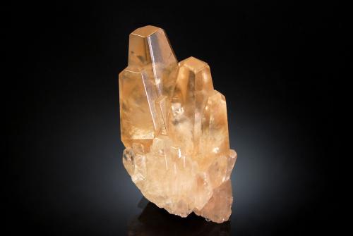 Calcite<br />Kelleys Island, Lake Erie, Erie County, Ohio, USA<br />3.2 x 5.7 cm<br /> (Author: crosstimber)
