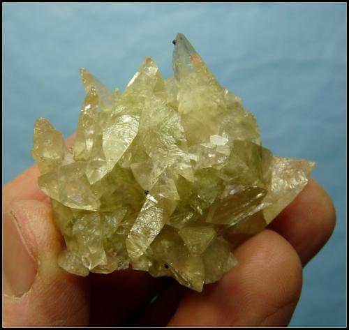 Smithsonite<br />Mina Tsumeb, Tsumeb, Región Otjikoto, Namibia<br />49 x 41 x 25 mm<br /> (Author: Pierre Joubert)